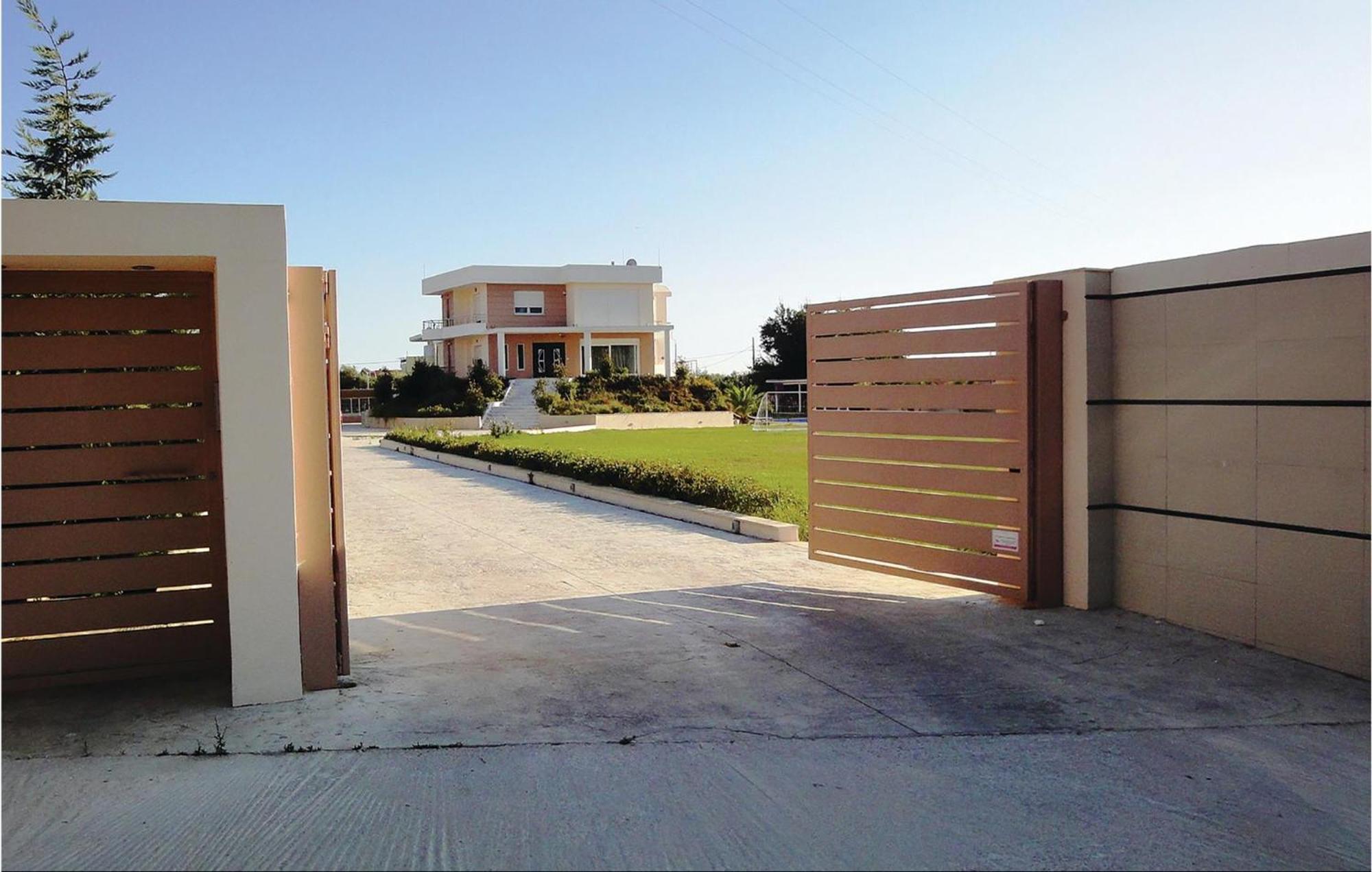 Lovely Home In Preveza With Outdoor Swimming Pool Kanali  Exterior photo